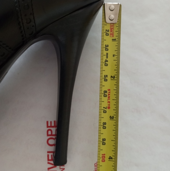 Ralph Lauren Purple Label Black Heels Oxford Booties 7 - Picture 9 of 9